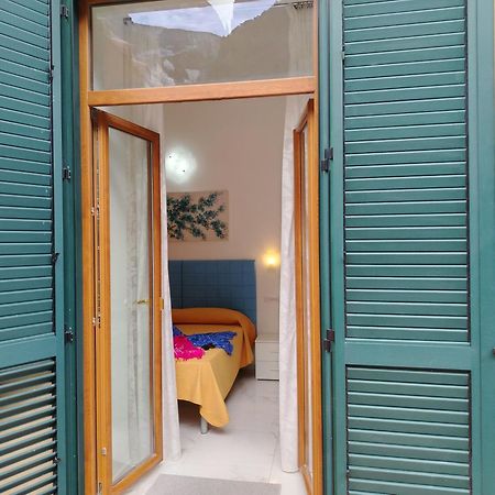 B&B Valenti Amalfi Bagian luar foto