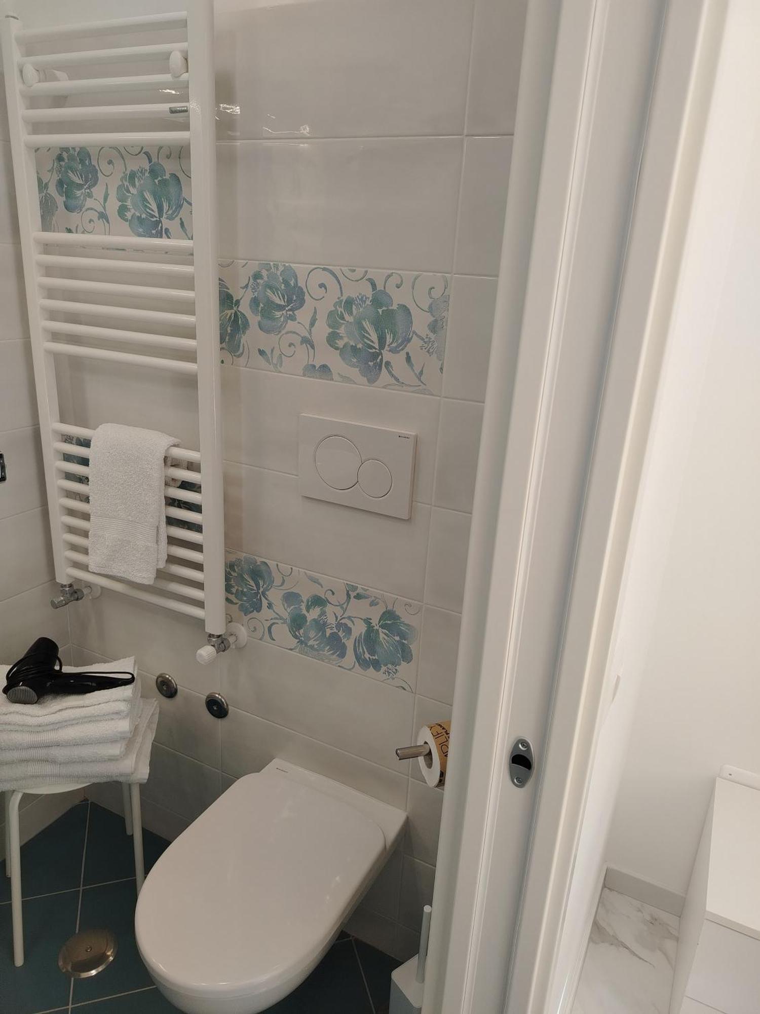 B&B Valenti Amalfi Bagian luar foto