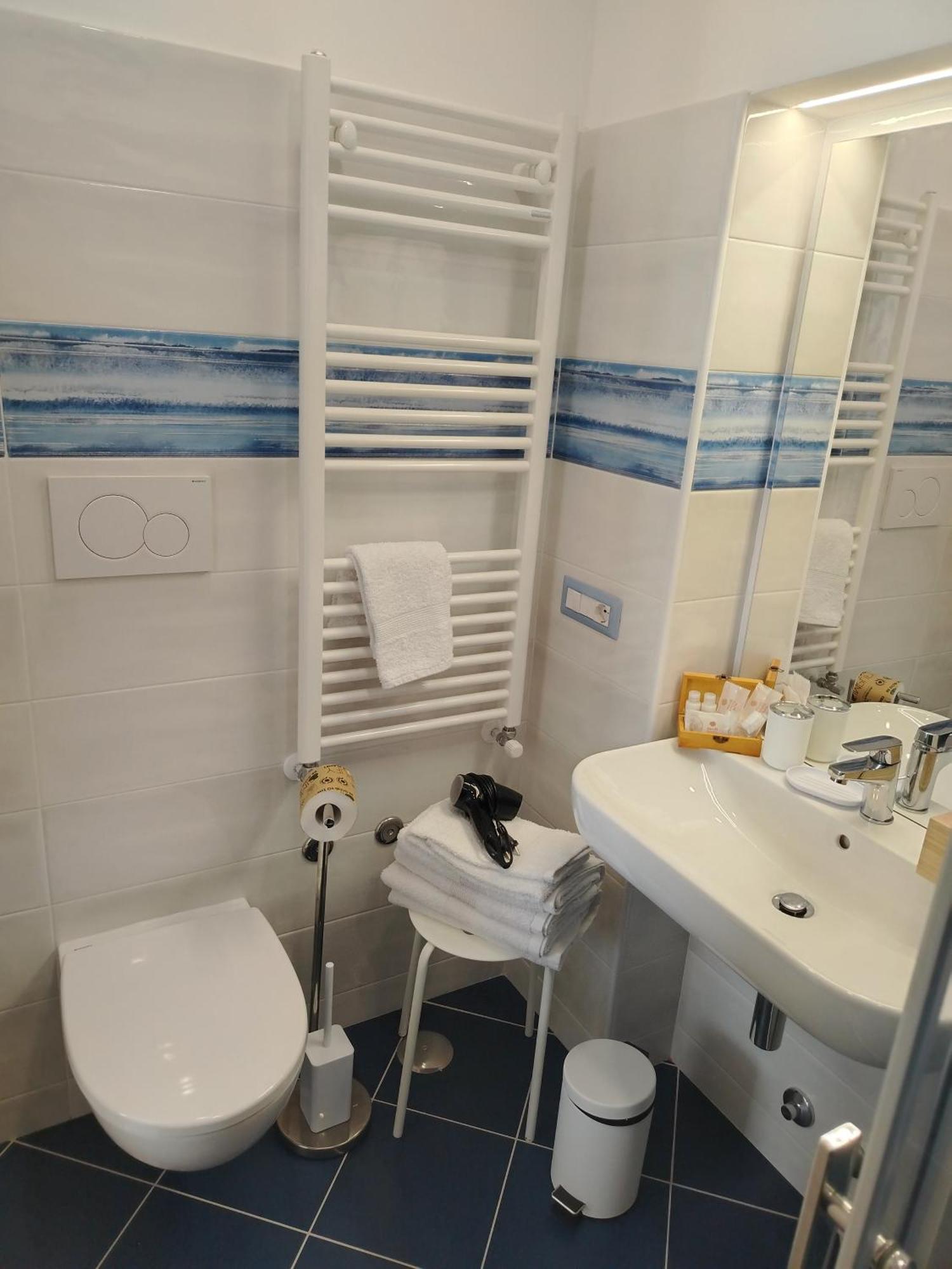 B&B Valenti Amalfi Bagian luar foto
